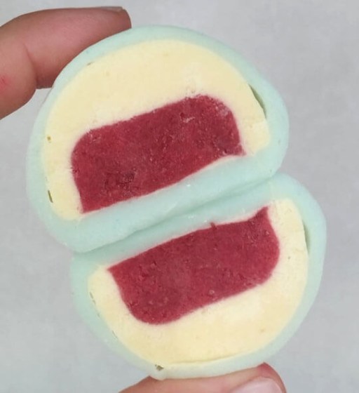 postre japonés mochi fresa